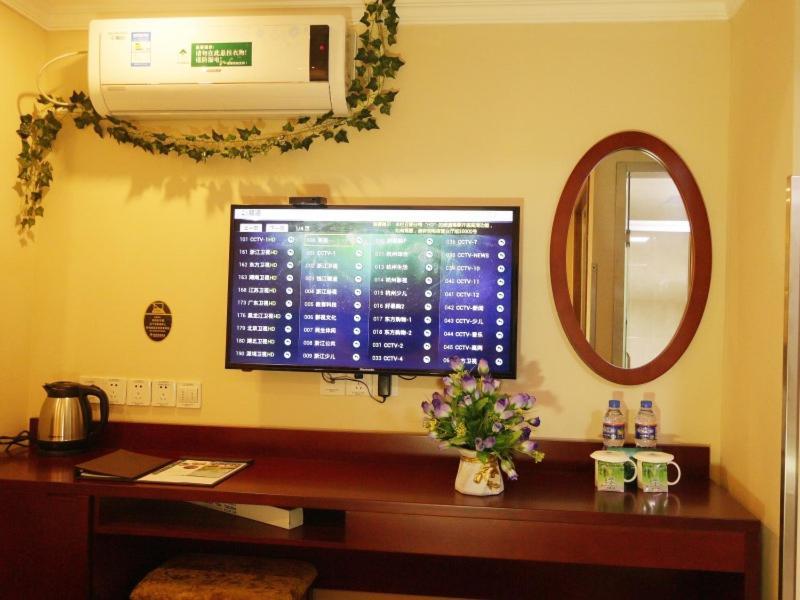 Greentree Inn Zhejiang Jiaxing West Zhongshan Road Vintage Car Building Express Hotel Zewnętrze zdjęcie