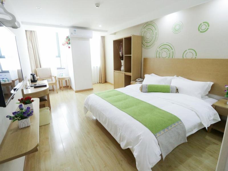 Greentree Inn Zhejiang Jiaxing West Zhongshan Road Vintage Car Building Express Hotel Zewnętrze zdjęcie