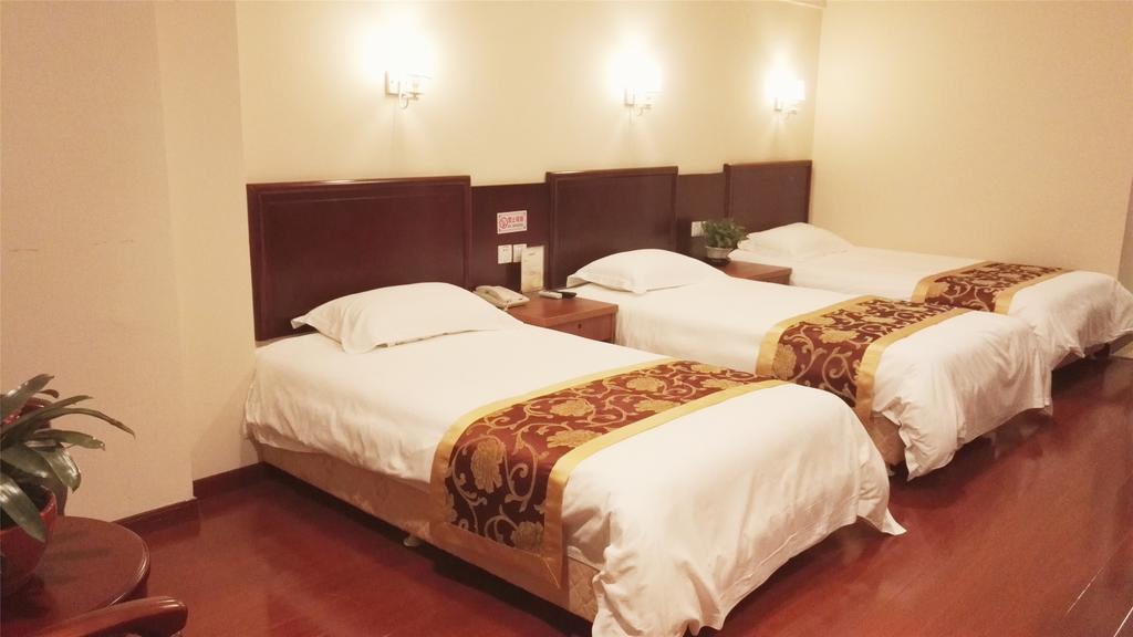 Greentree Inn Zhejiang Jiaxing West Zhongshan Road Vintage Car Building Express Hotel Zewnętrze zdjęcie