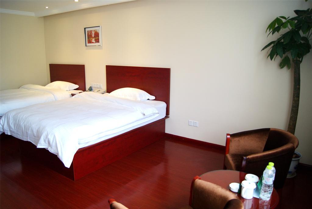 Greentree Inn Zhejiang Jiaxing West Zhongshan Road Vintage Car Building Express Hotel Zewnętrze zdjęcie