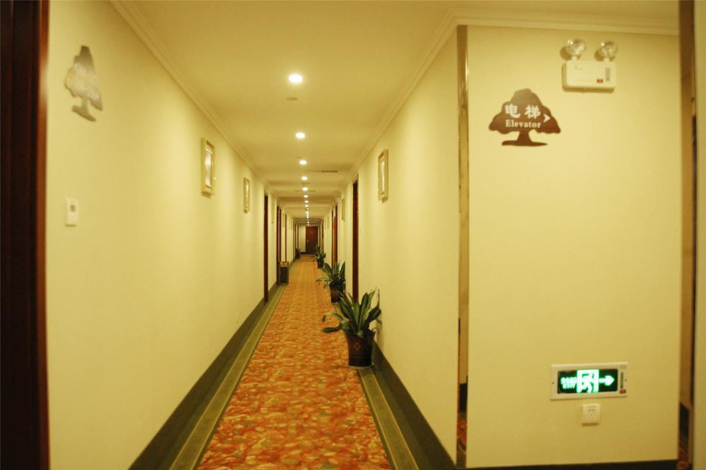 Greentree Inn Zhejiang Jiaxing West Zhongshan Road Vintage Car Building Express Hotel Zewnętrze zdjęcie